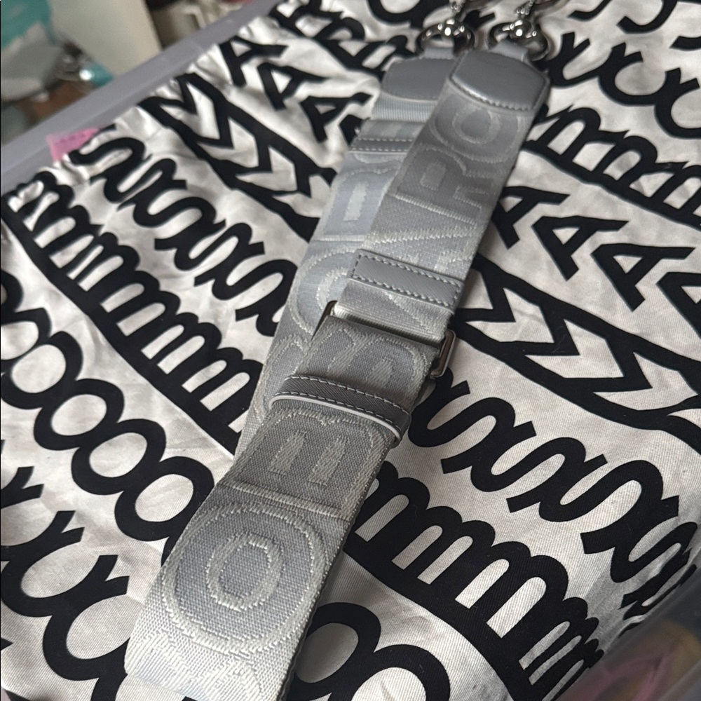 Stylish Silver Women's Accessory